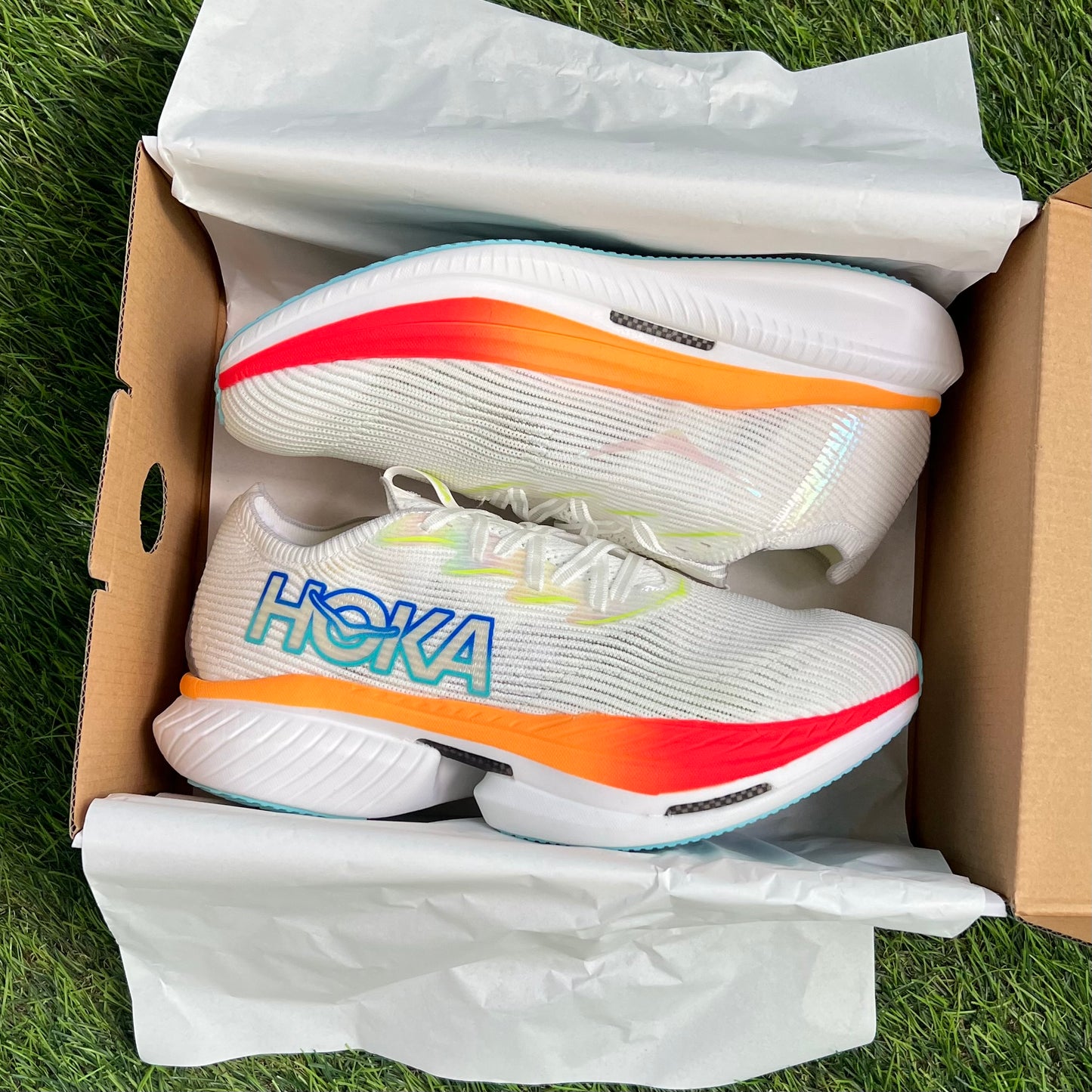 Hoka One One Cielo X1 “Frost Cerise”