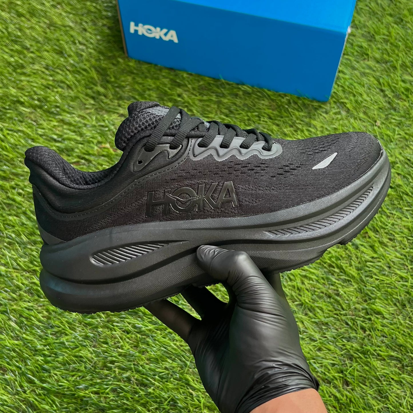 Hoka One One Bondi 9 “Triple Black”
