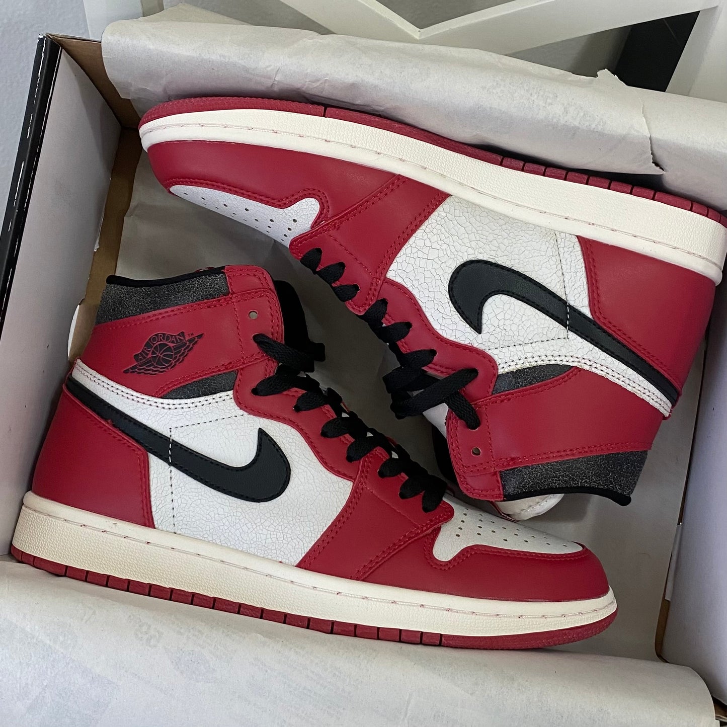 Air Jordan 1 Retro High OG ‘Chicago Lost & Found’