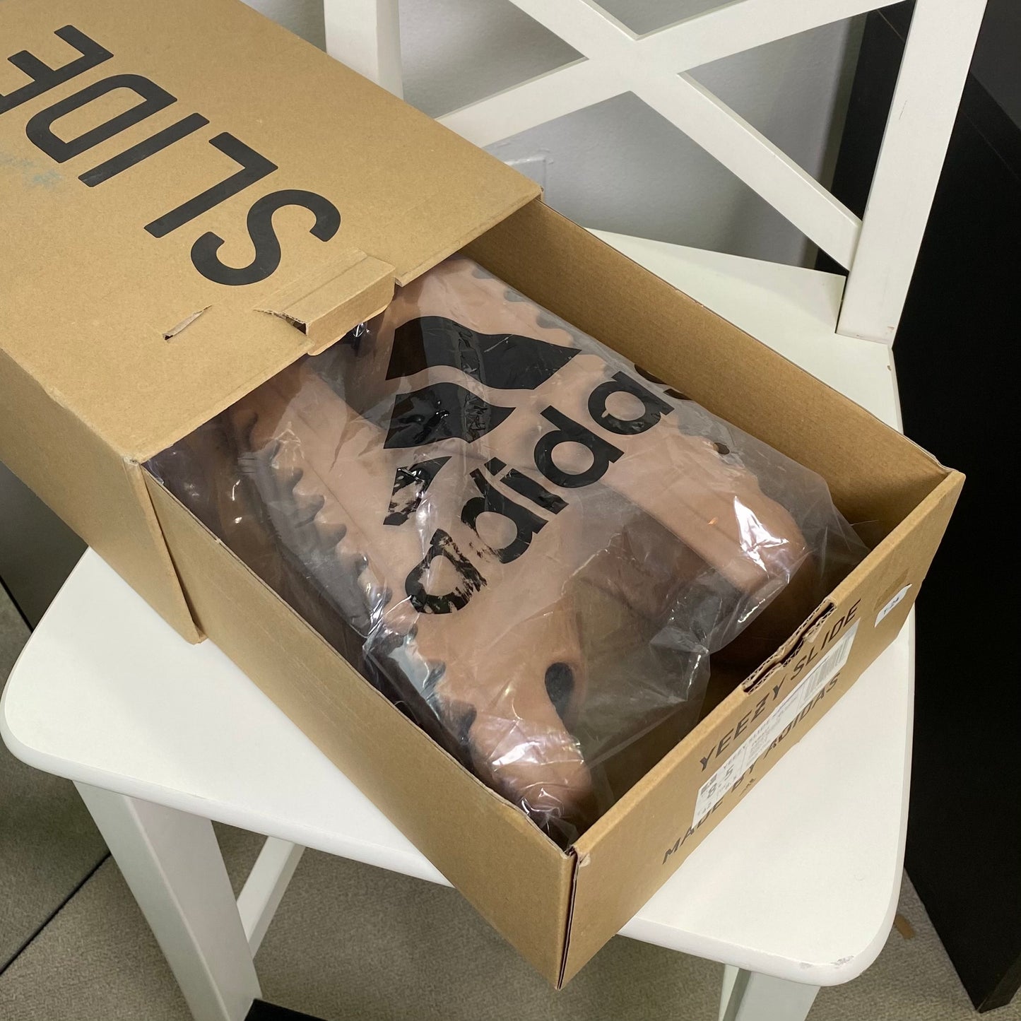 Adidas Yeezy Slide “Flax”