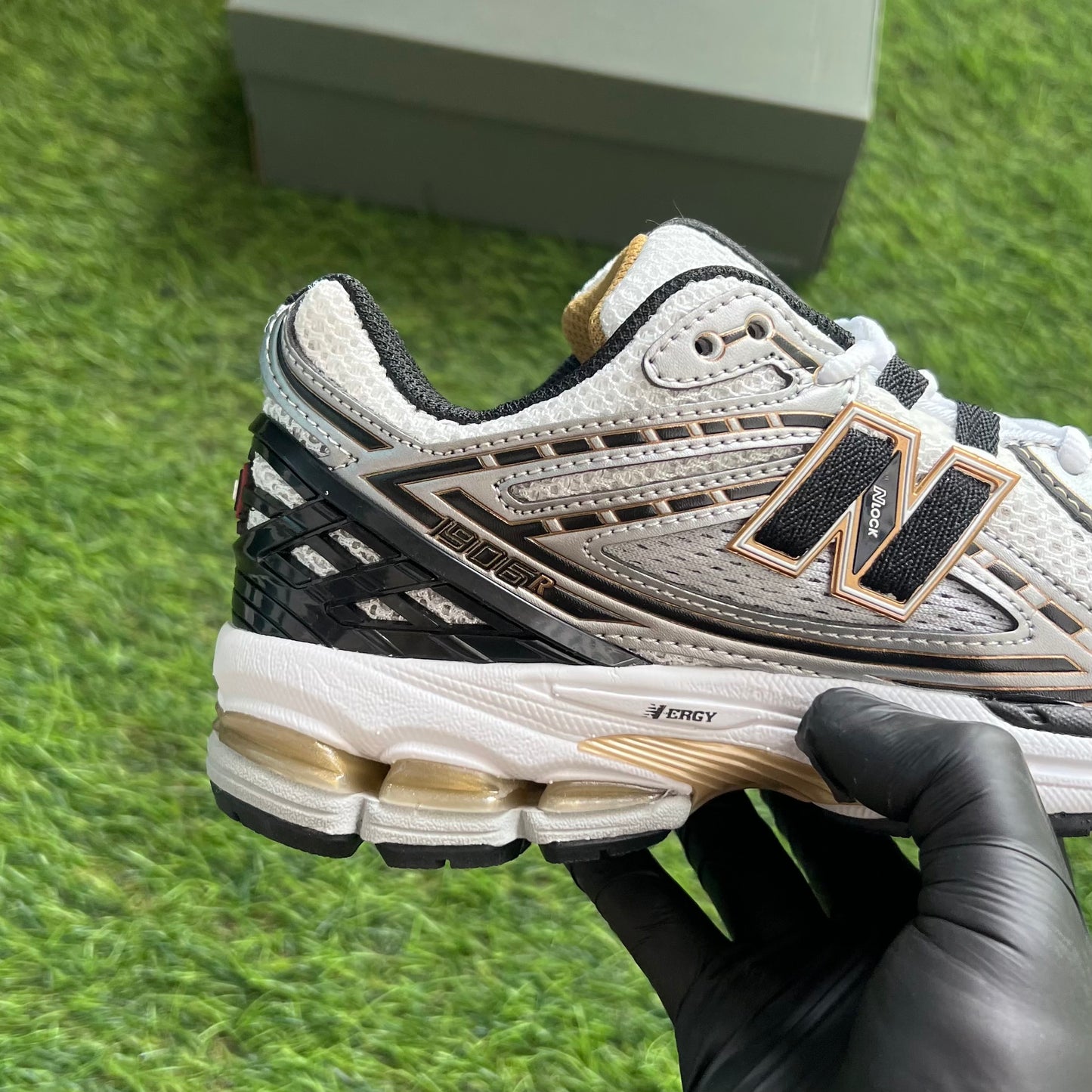 New Balance 1906R "Protection Pack - White Gold"