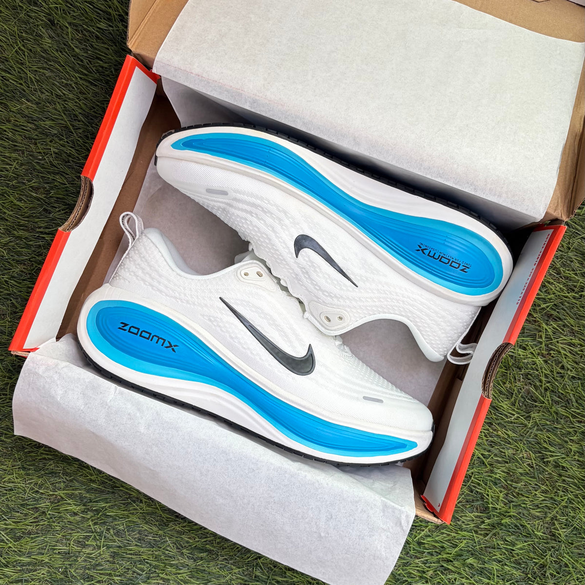 Nike Vomero Plus “White Blue Hero Black”