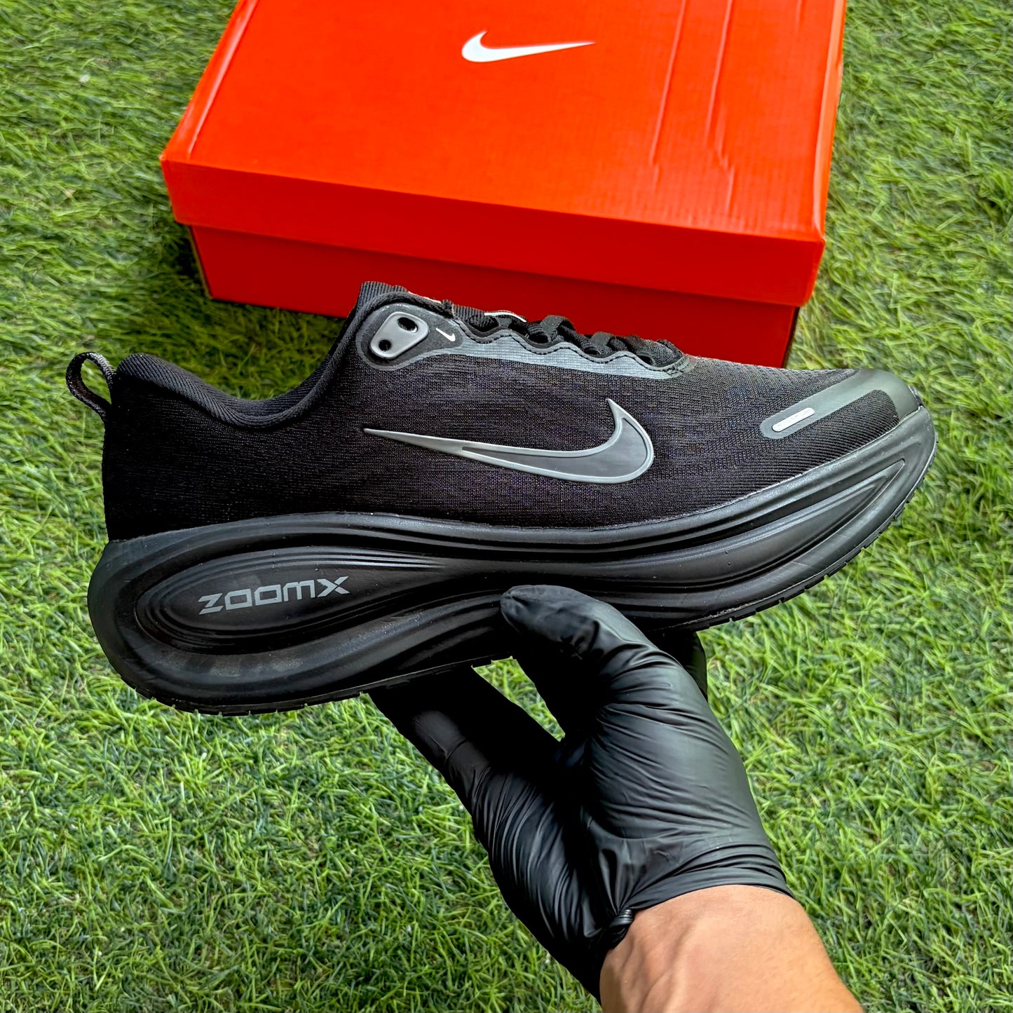 Nike Vomero Plus “Black”