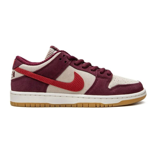 Nike SB Dunk Low "Skate Like A Girl"