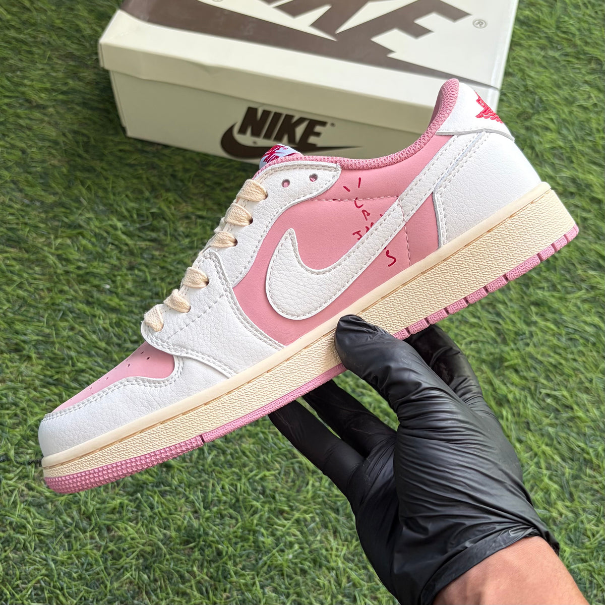 Travis Scott x Air Jordan 1 Low "Shy Pink Rose"
