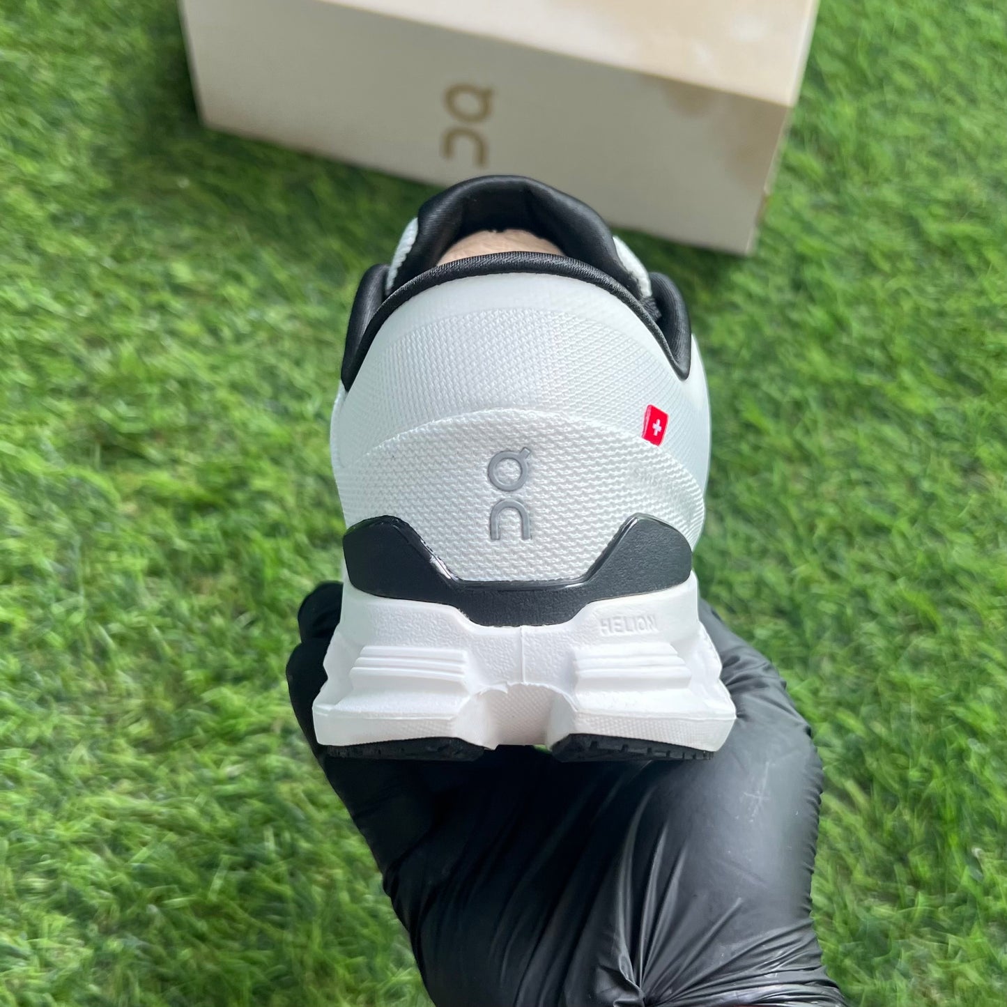 On Running Cloud X 4 “Ivory Black”