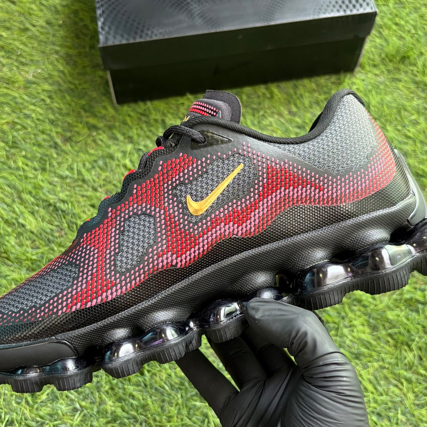 Nike Air Liquid Max “Bright Crimson Fire Red”