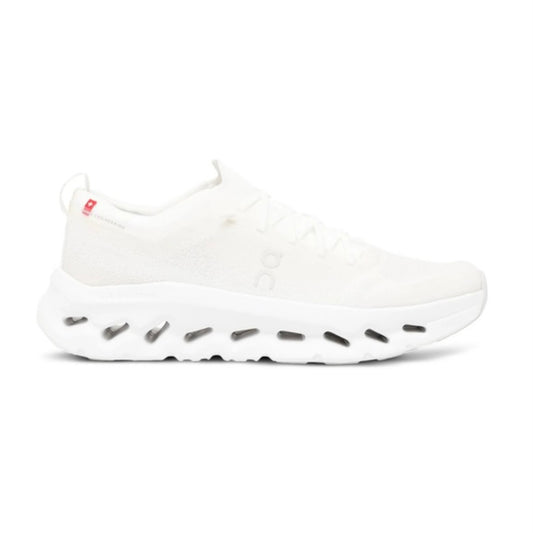 On Cloudtilt Moon “Triple White”