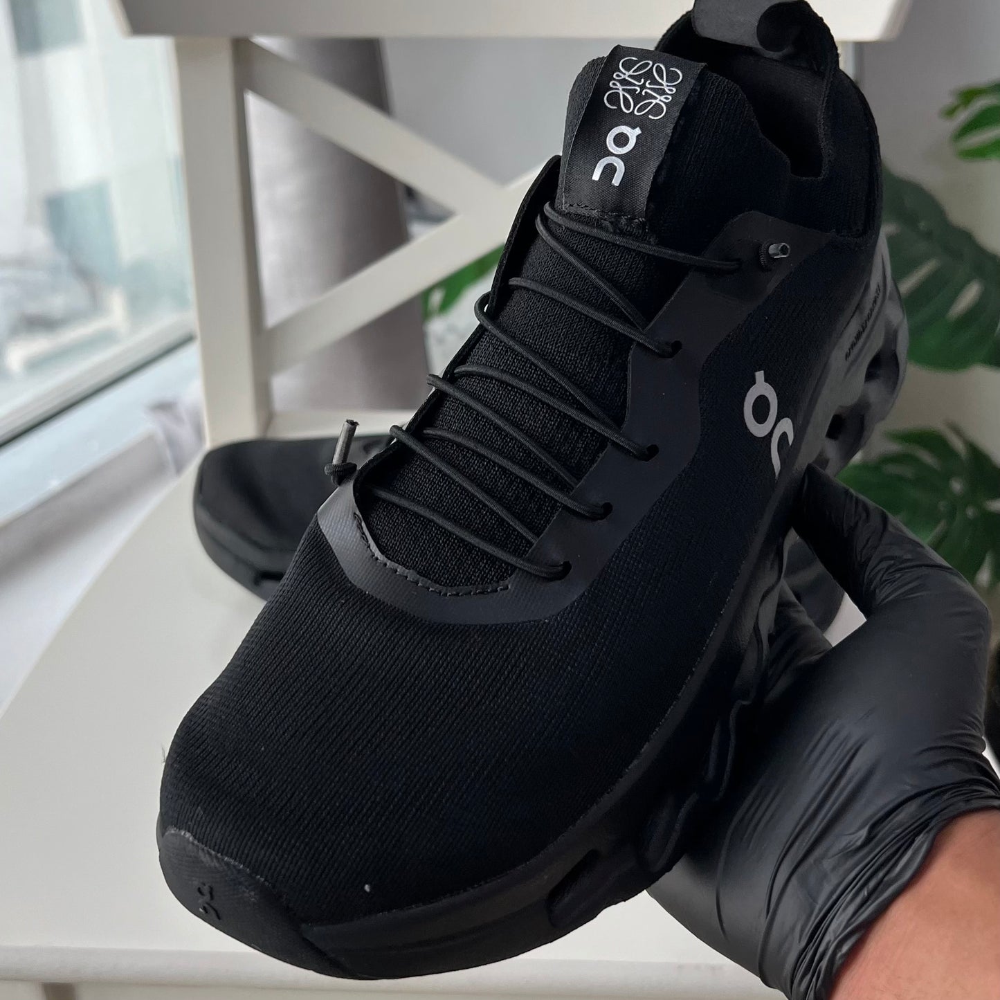 On Running Cloudtilt LOEWE "Black"