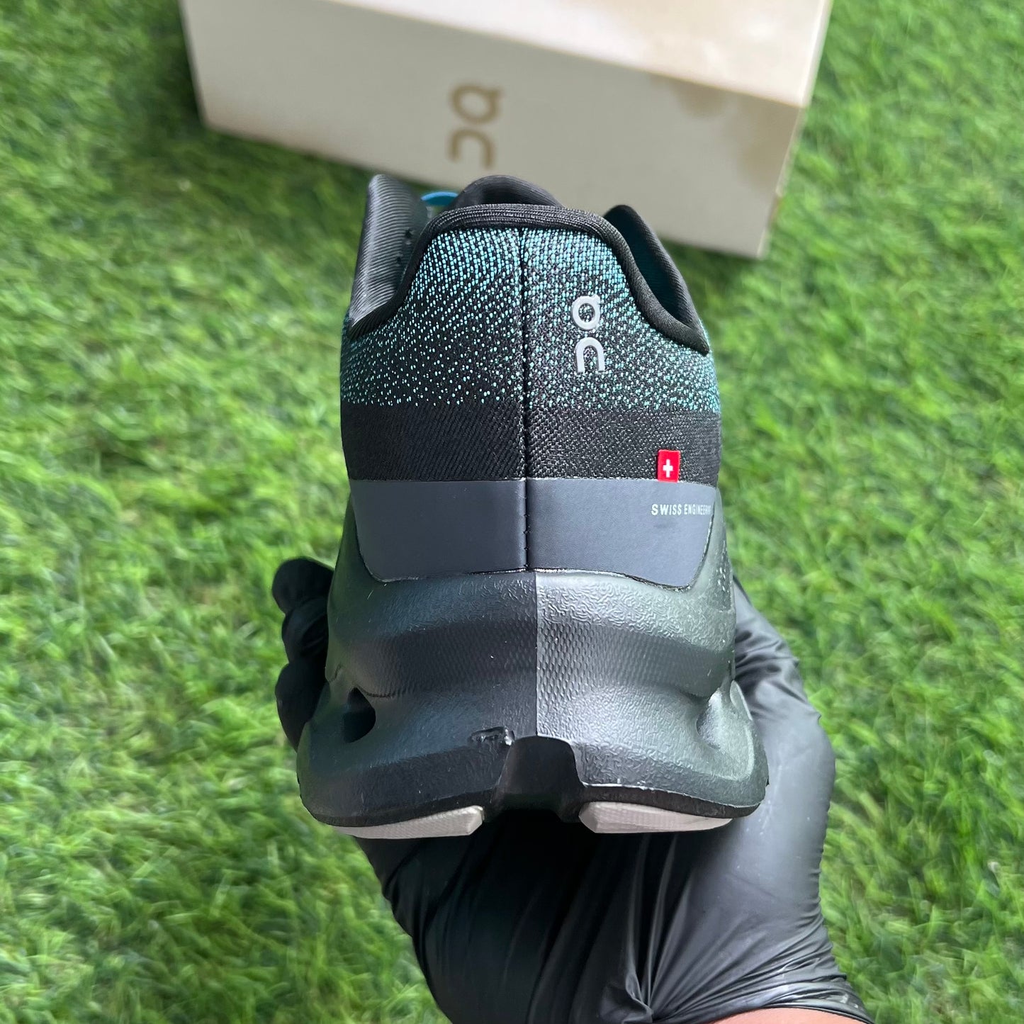 On Running Cloudtilt “Aqua Iron”