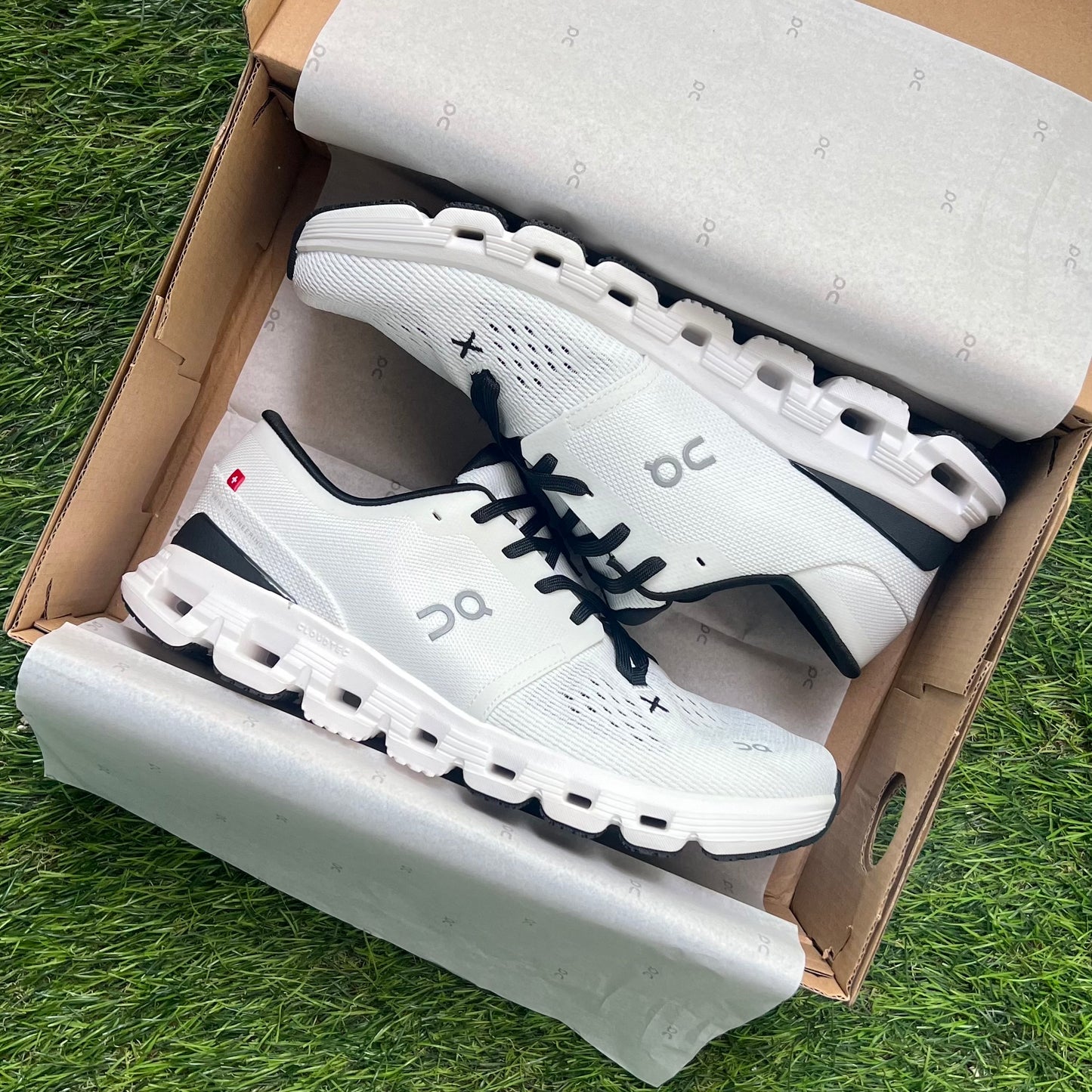 On Running Cloud X 4 “Ivory Black”