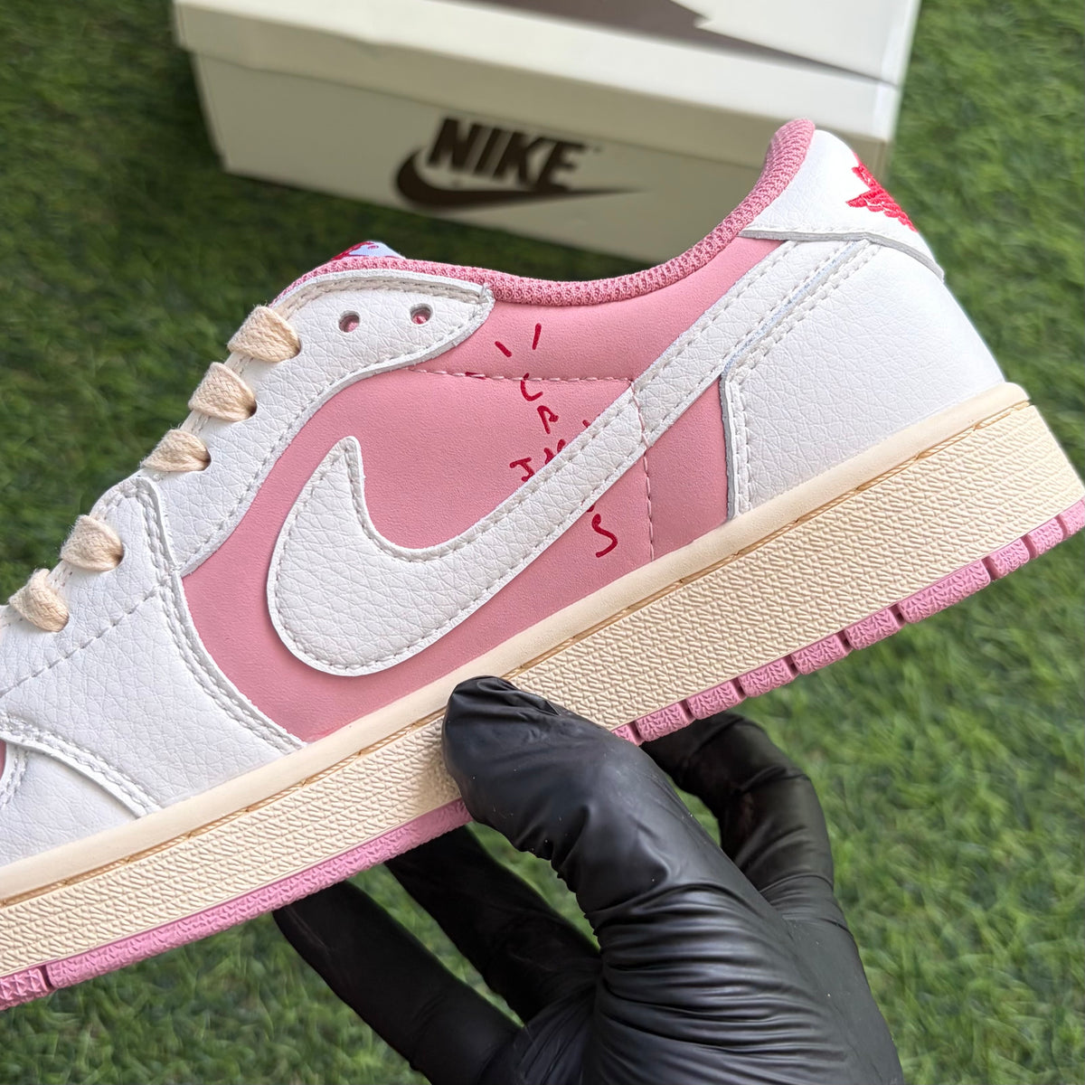 Travis Scott x Air Jordan 1 Low "Shy Pink Rose"