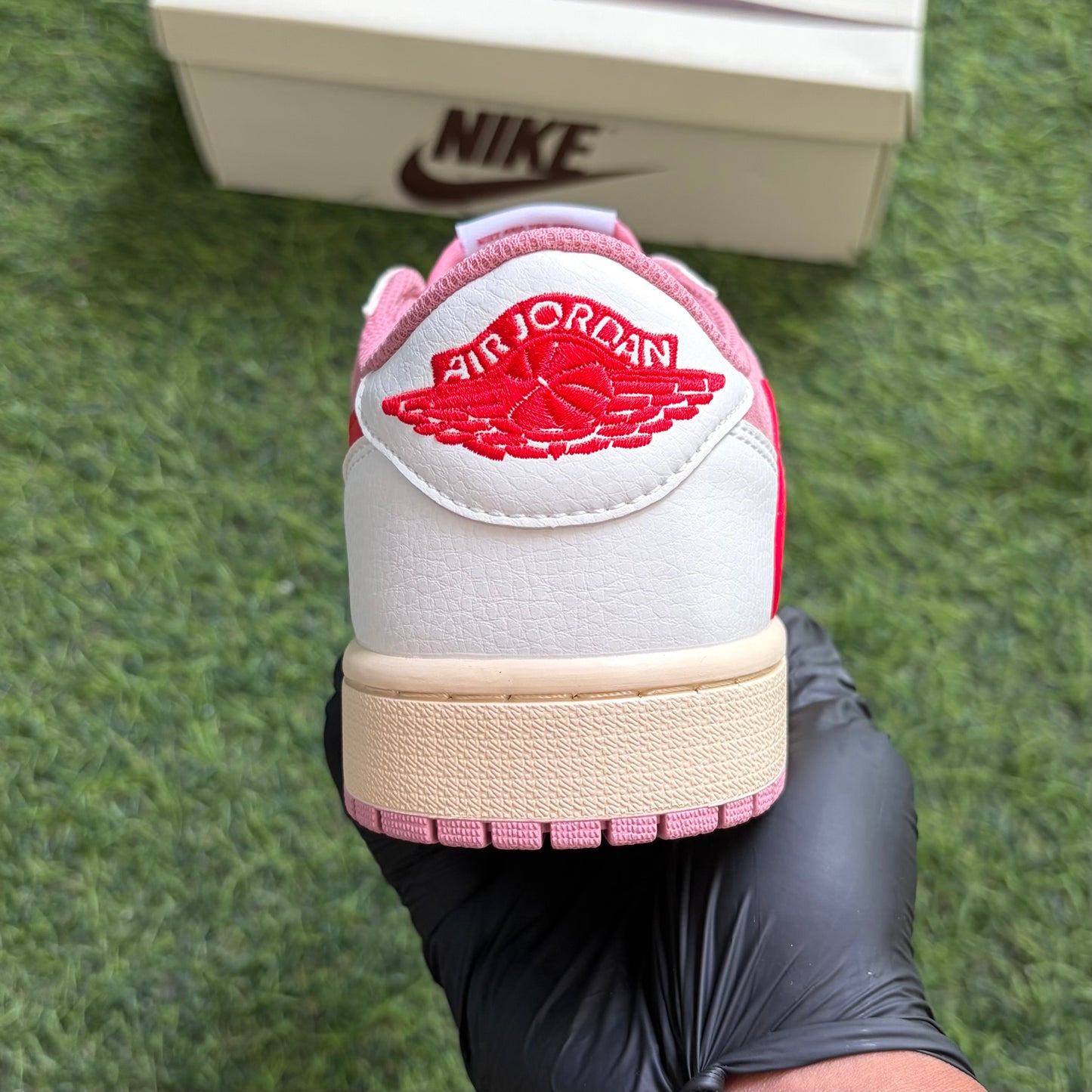Jordan 1 Retro Low OG SP Travis Scott “Sail Tropical Pink”
