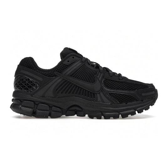 Nike Zoom Vomero 5 "Triple Black"