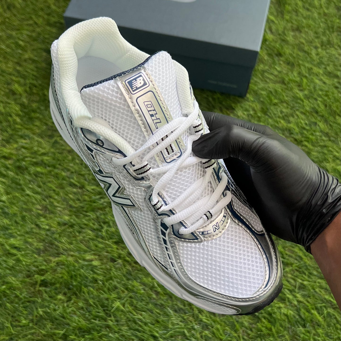 New Balance 740 “White Shadow Grey Navy”