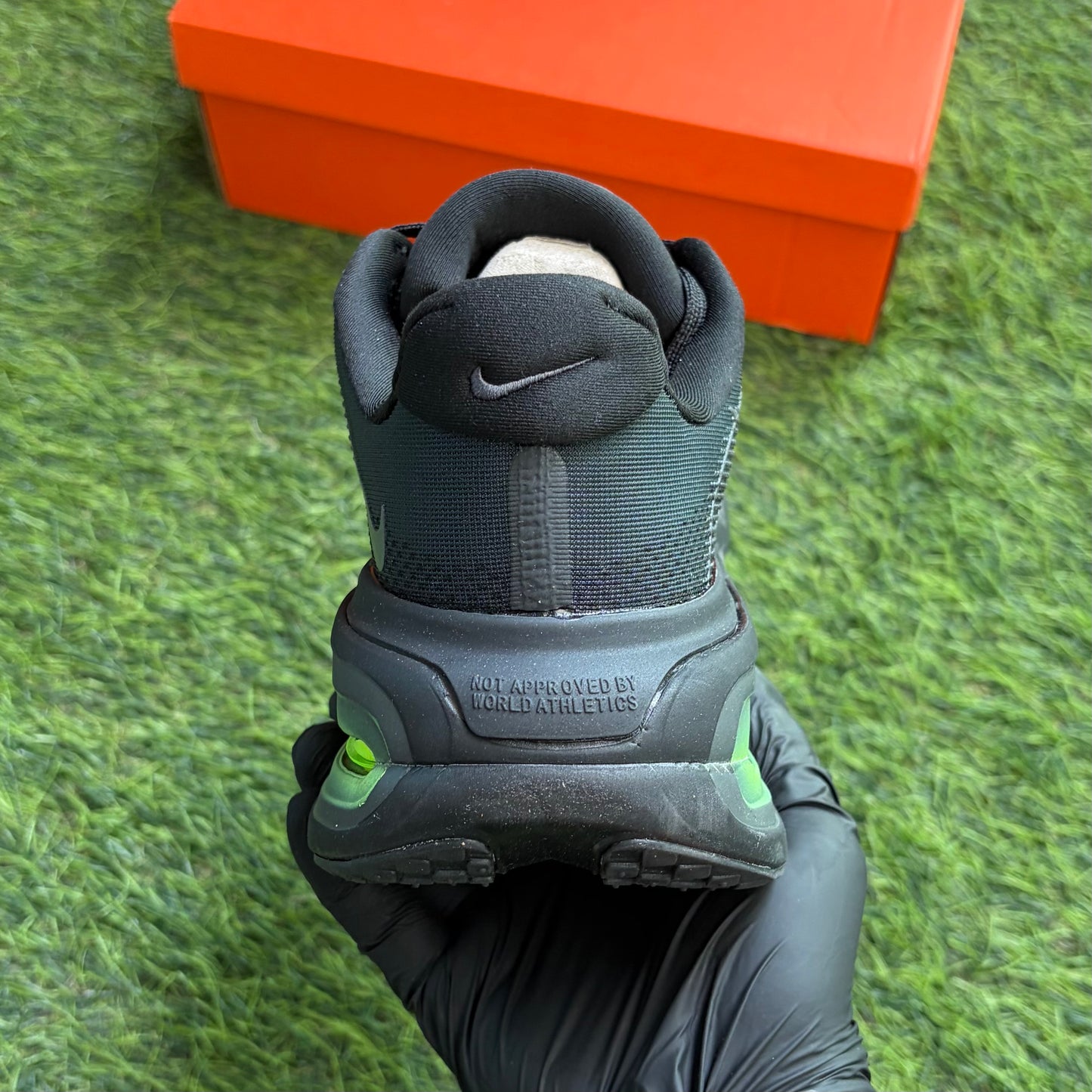 Nike Vomero Premium “Black Anthracite”