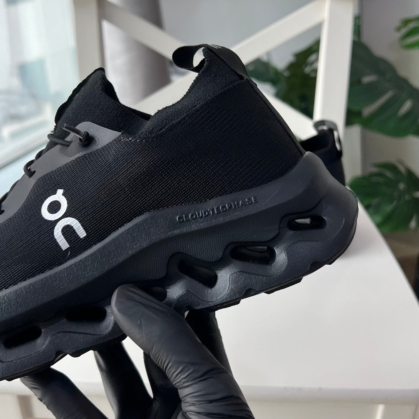 On Running Cloudtilt LOEWE "Black"