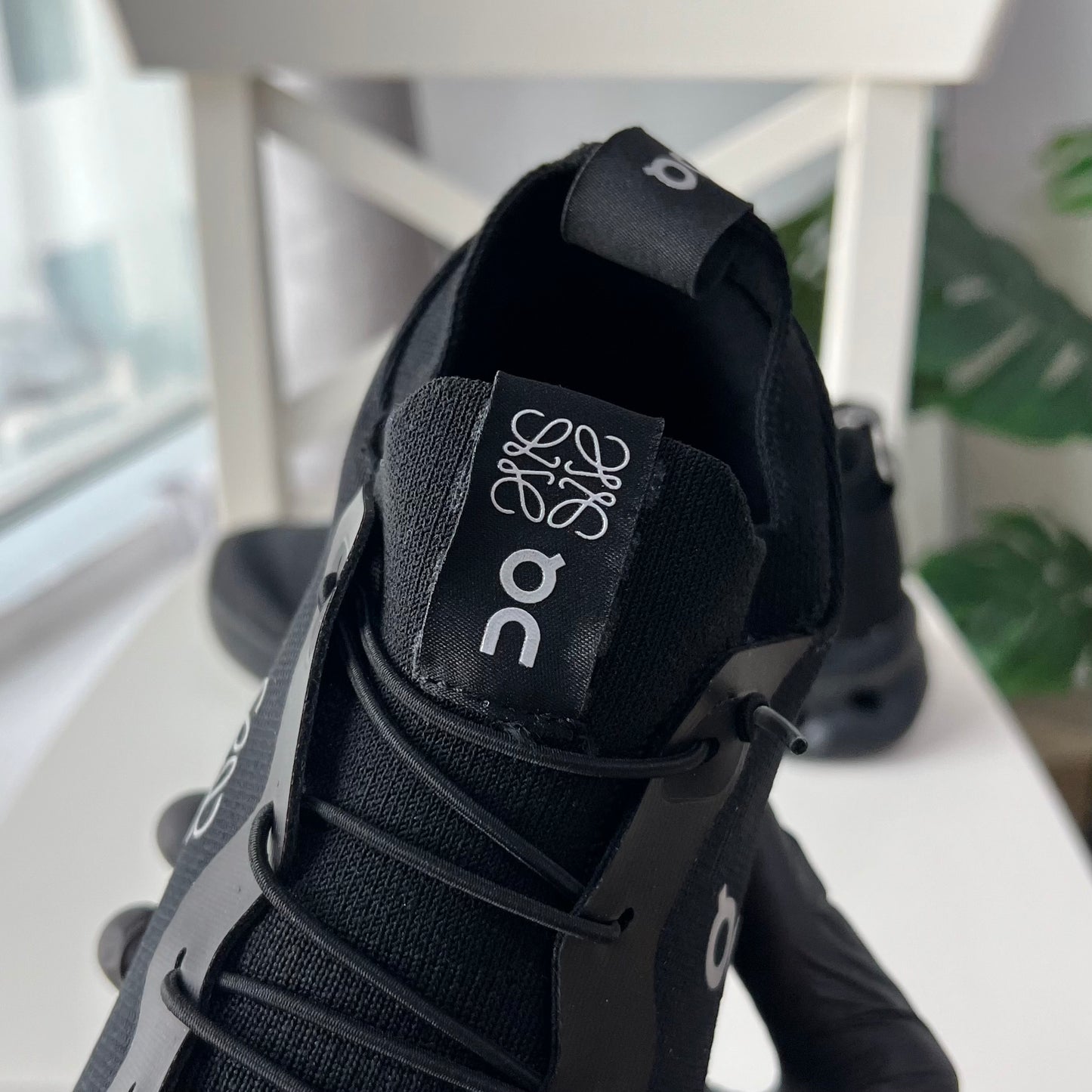 On Running Cloudtilt LOEWE "Black"