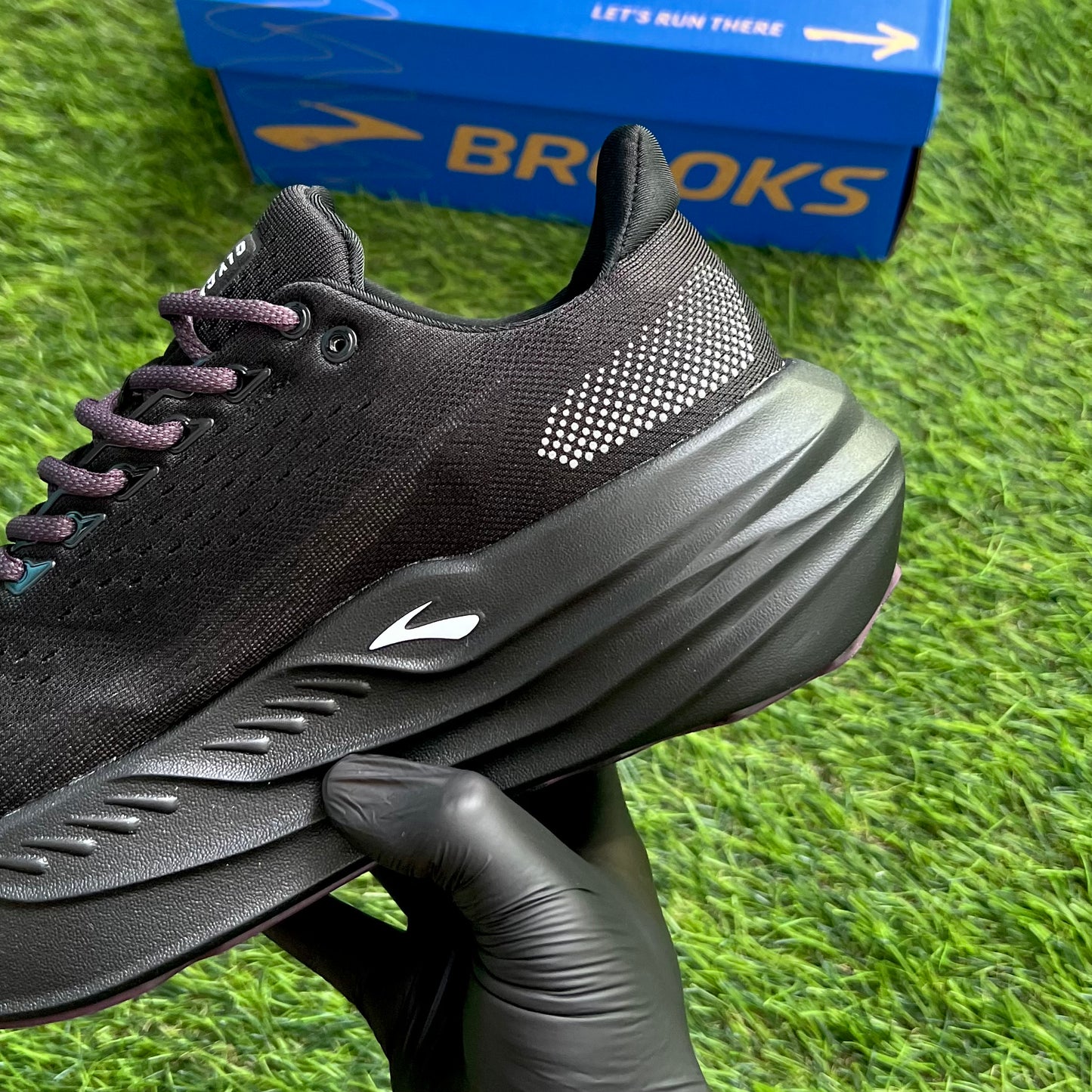 Brooks Glycerin Max “Black Orchid Ice Grey”