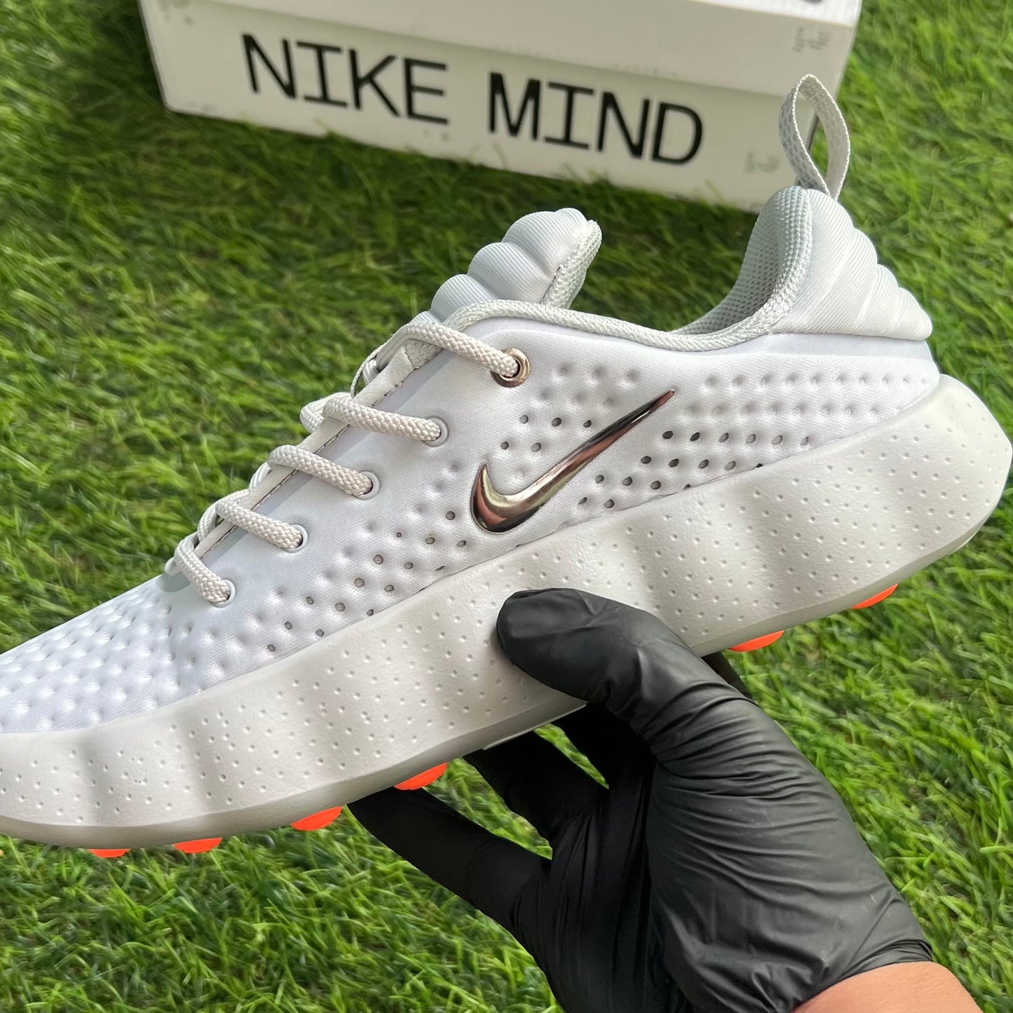 Nike Mind 002 “Light Smoke Grey”