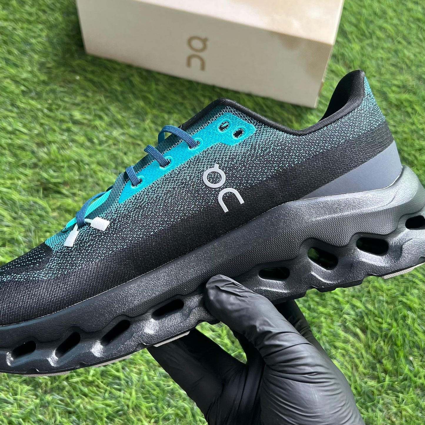 On Running Cloudtilt “Aqua Iron”