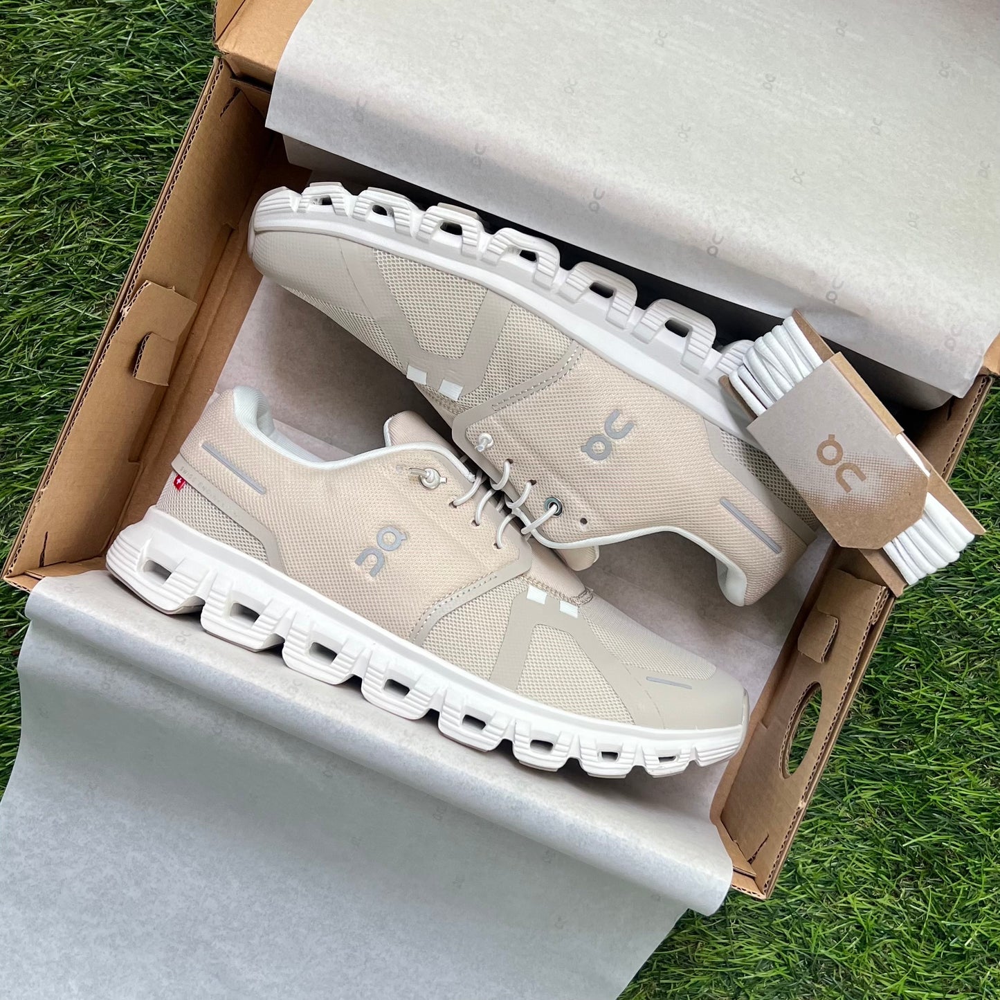 On Cloud 6 "Pearl White”