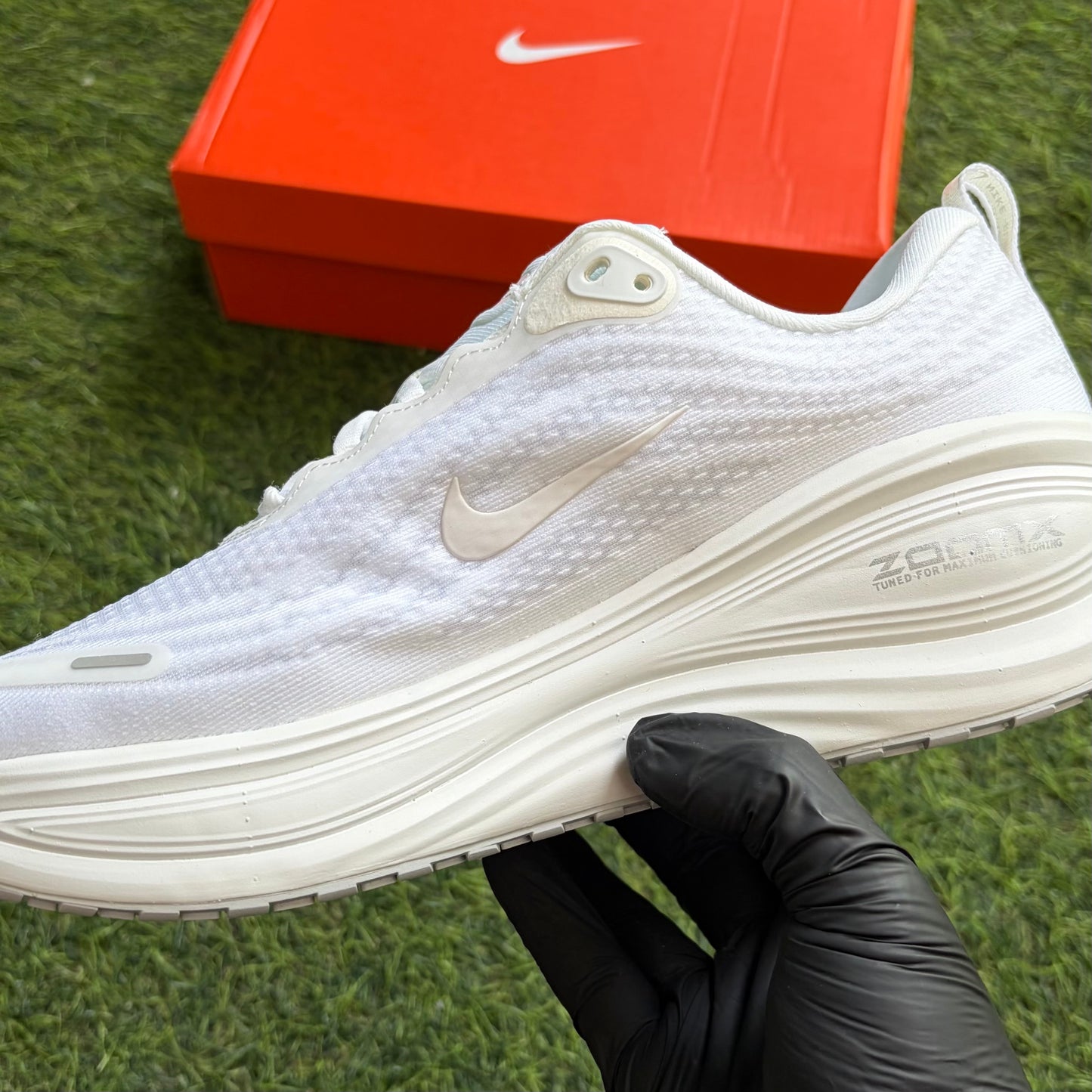 Nike Vomero Plus “White”