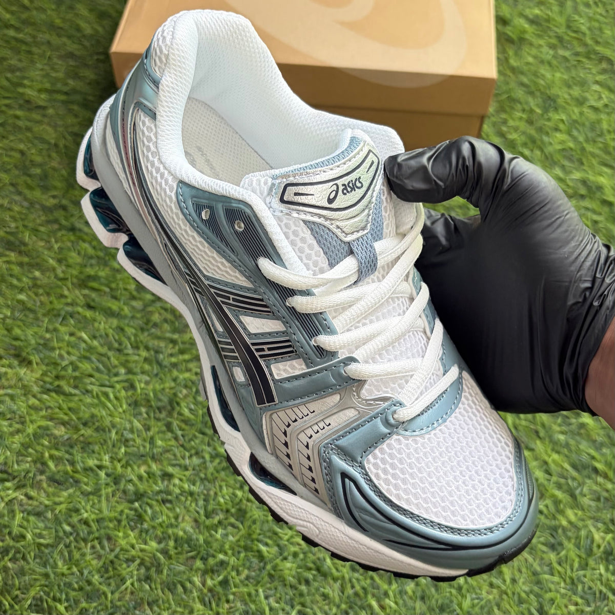ASICS Gel-Kayano 14 “White Fjord Grey”