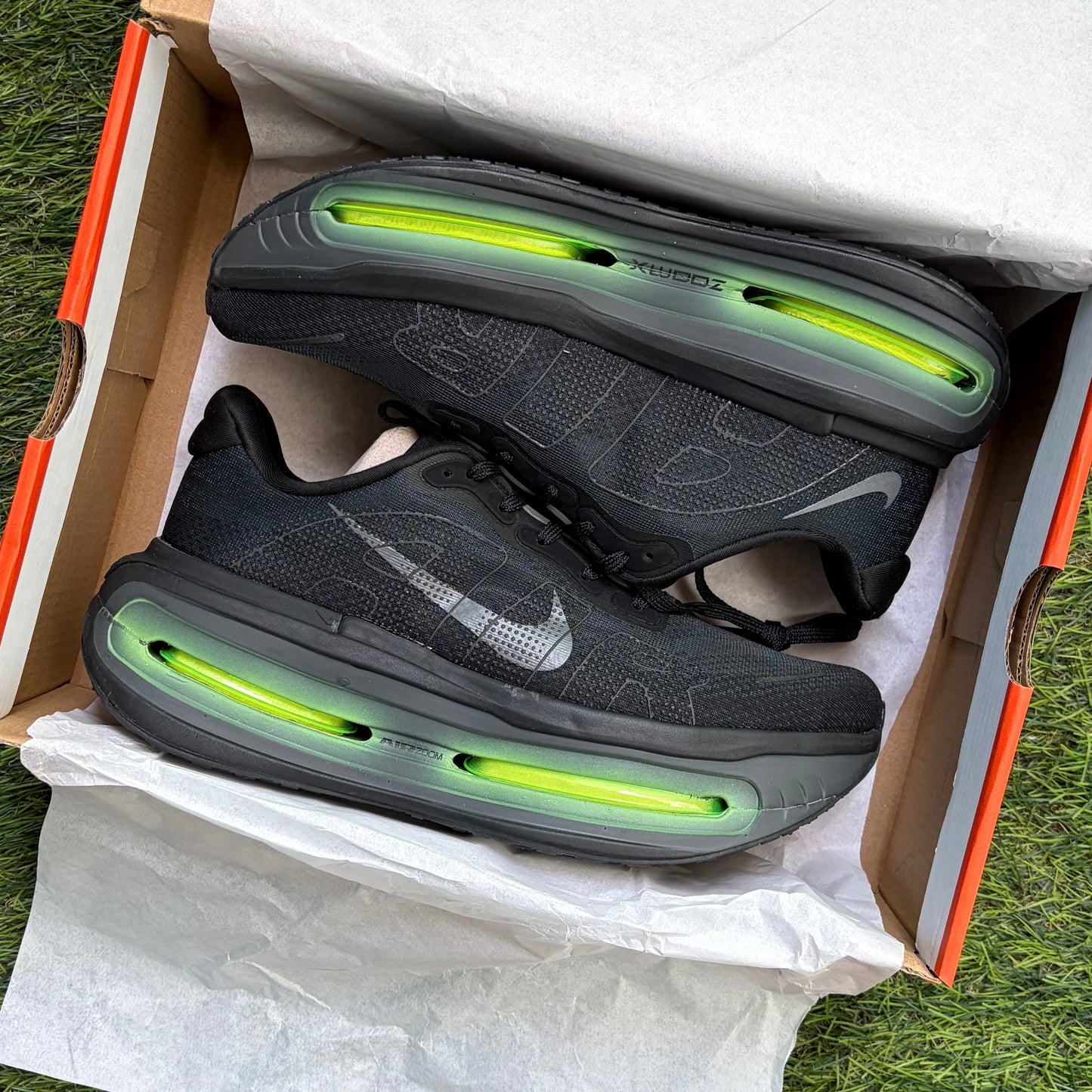 Nike Vomero Premium “Black Anthracite”