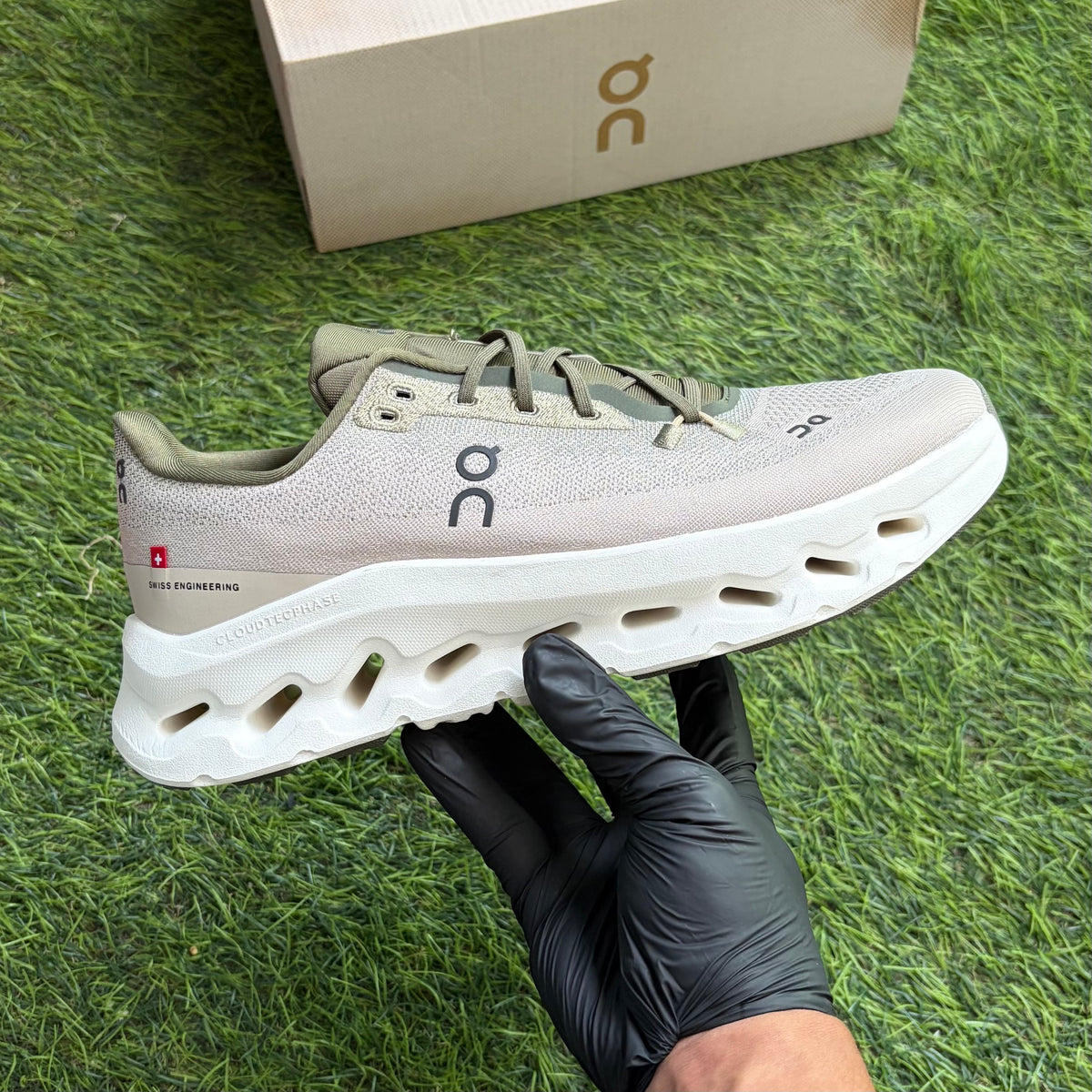 On Running Cloud “Olive Desert”
