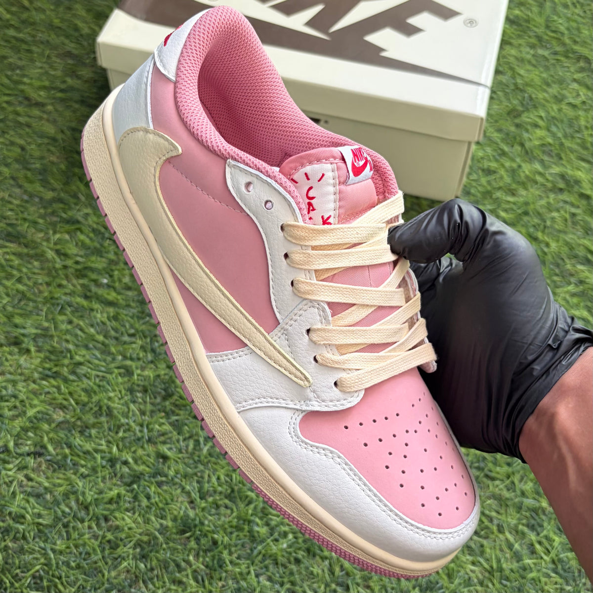 Travis Scott x Air Jordan 1 Low "Shy Pink Rose"