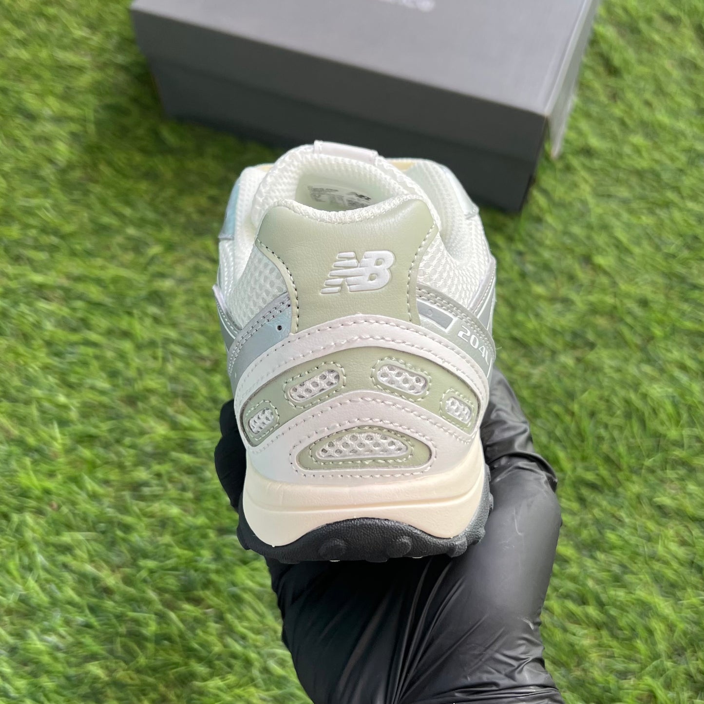 New Balance 204L “Silver Metallic Sage Green”