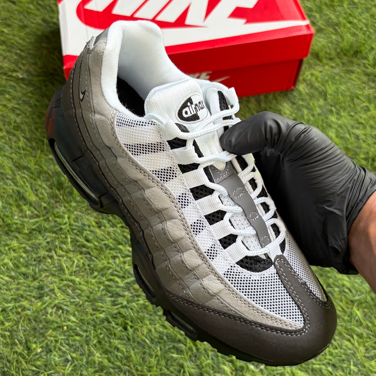 Nike Air Max 95 "Photon Dust"