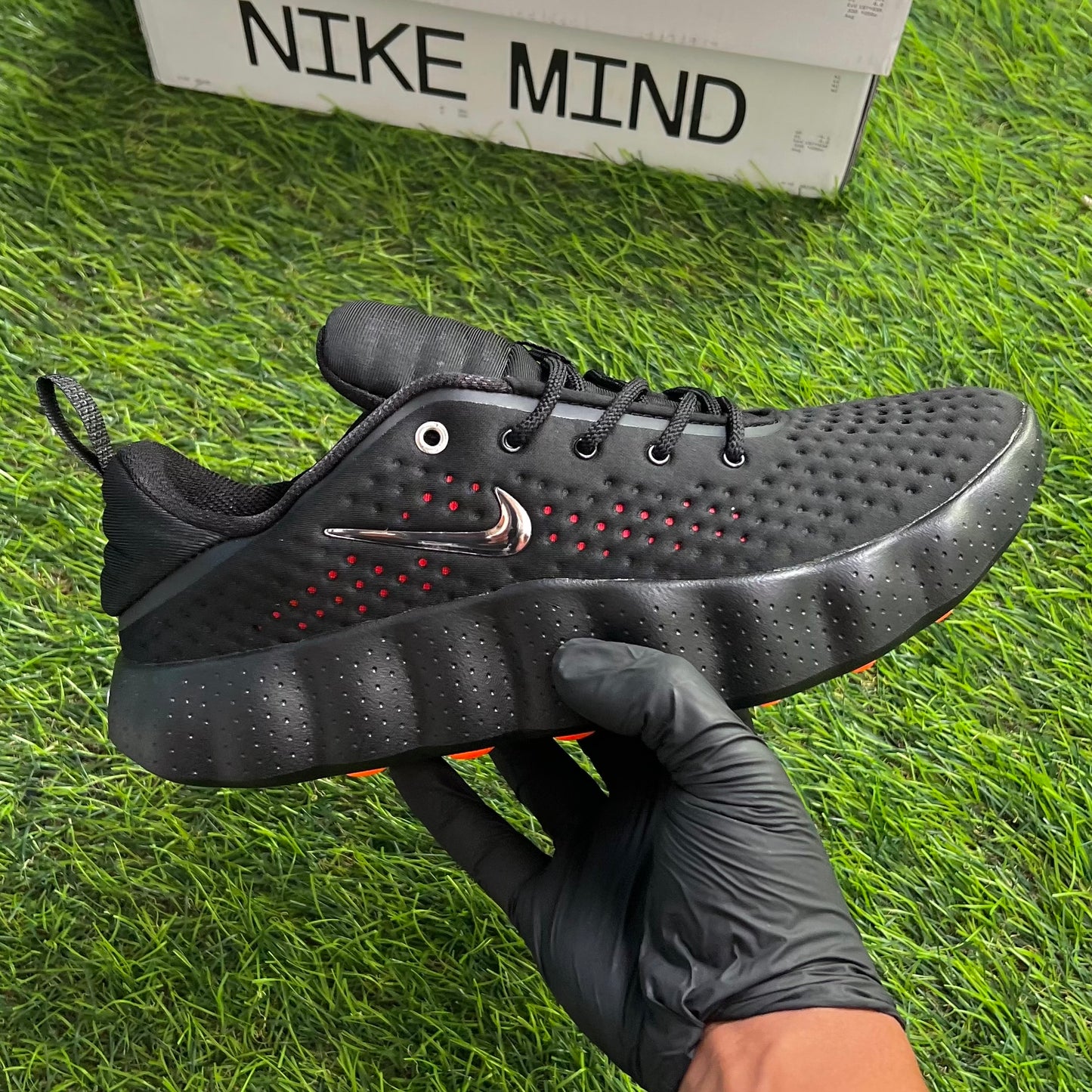 Nike Mind 002 “Black Hyper Crimson”