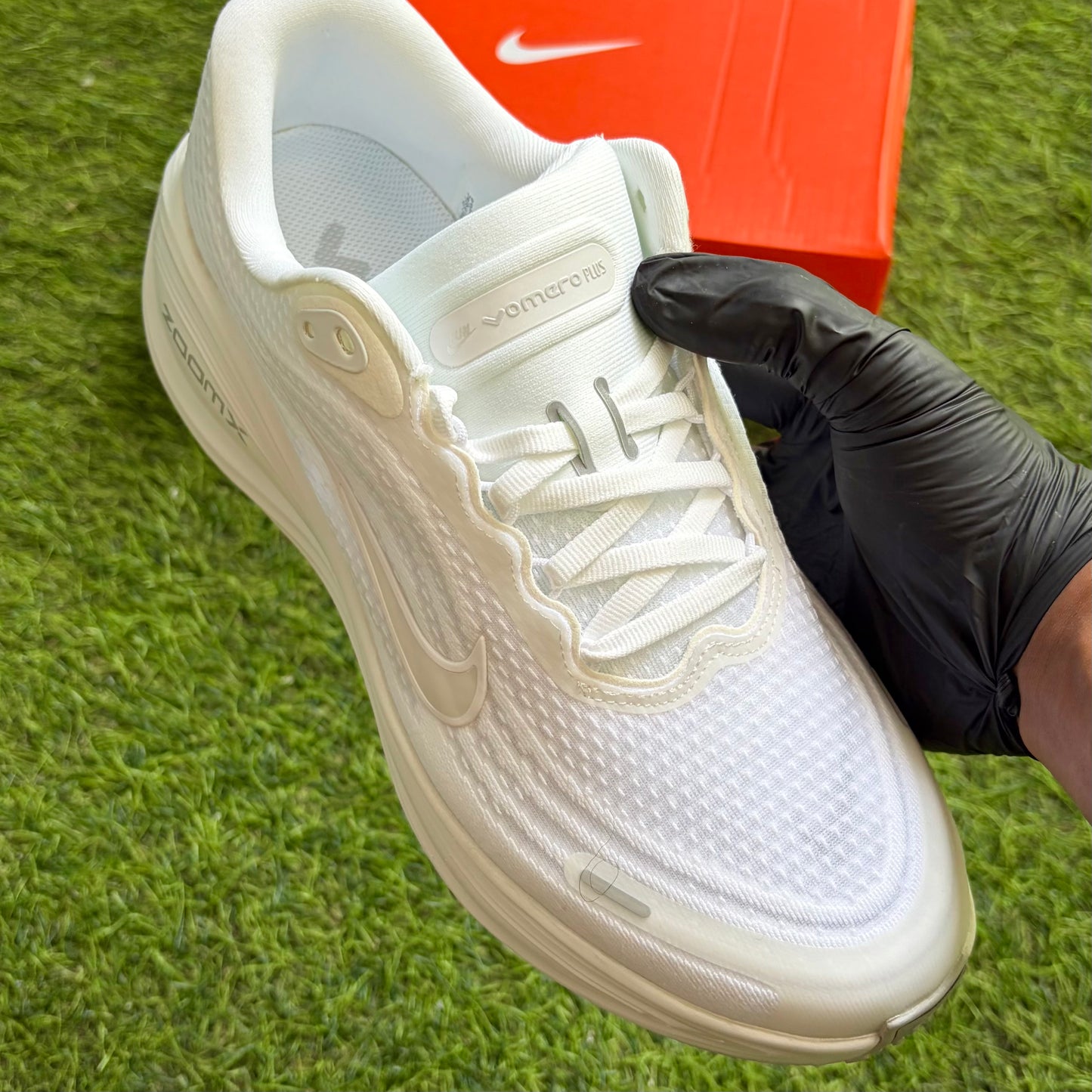 Nike Vomero Plus “White”