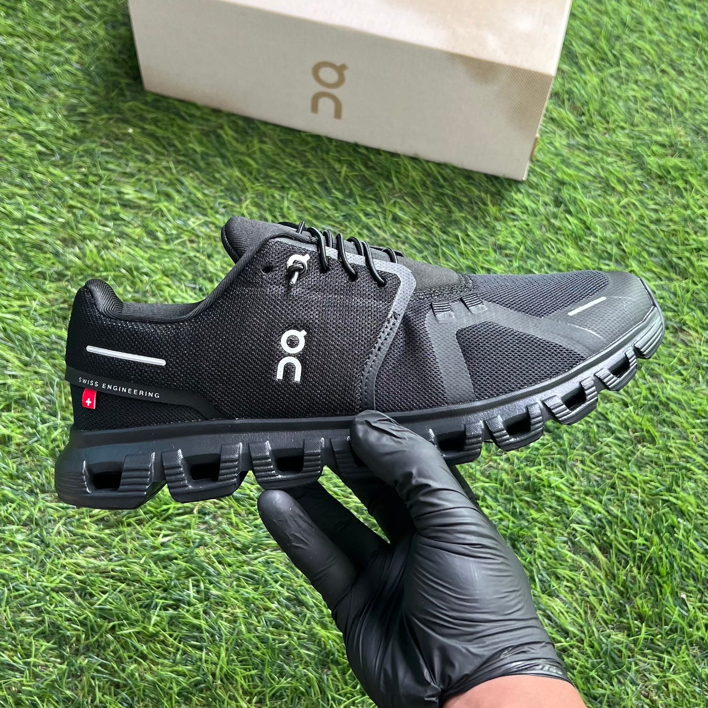 On Running Cloud 6 “Black”