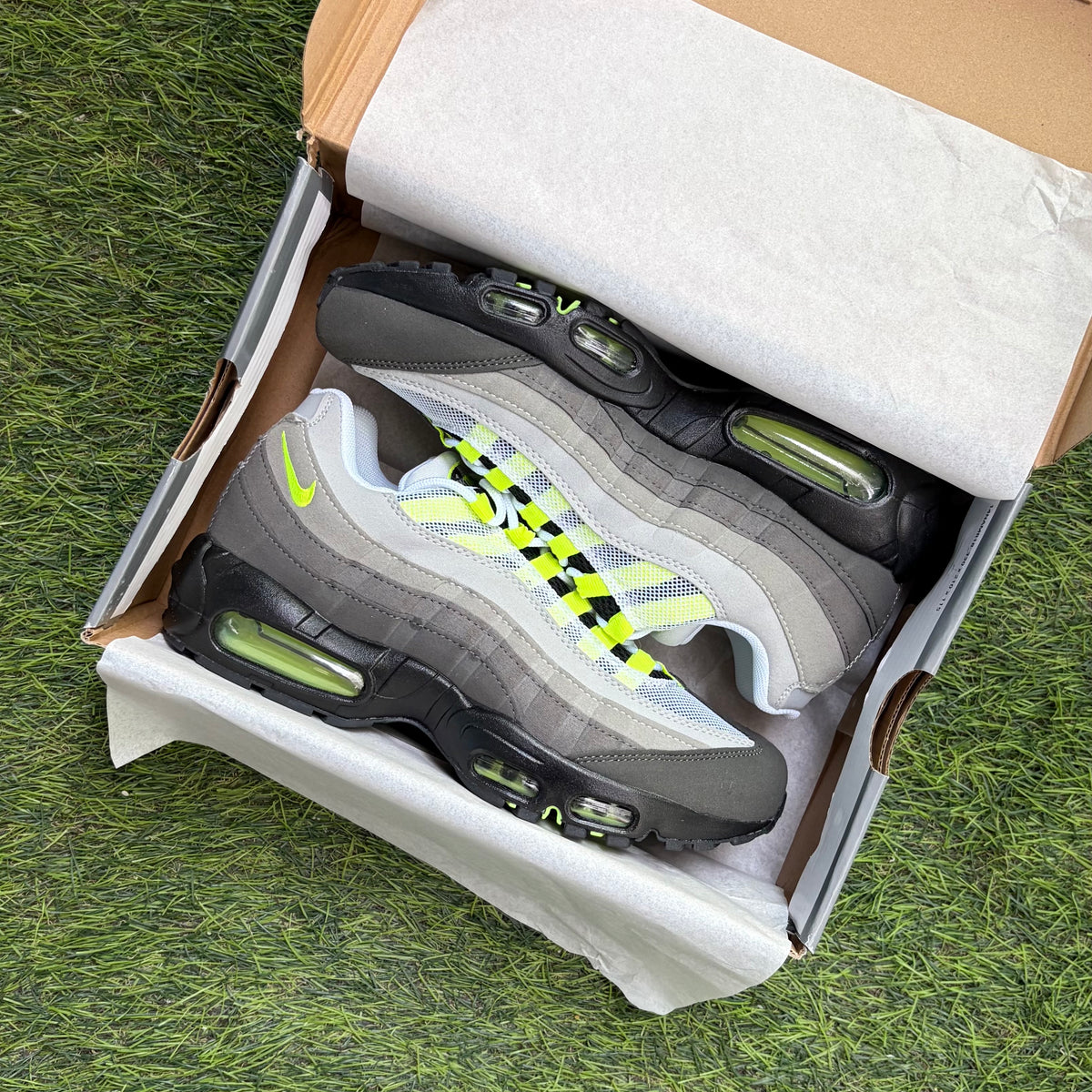 Nike Air Max 95 Big Bubble "Black / Anthracite"