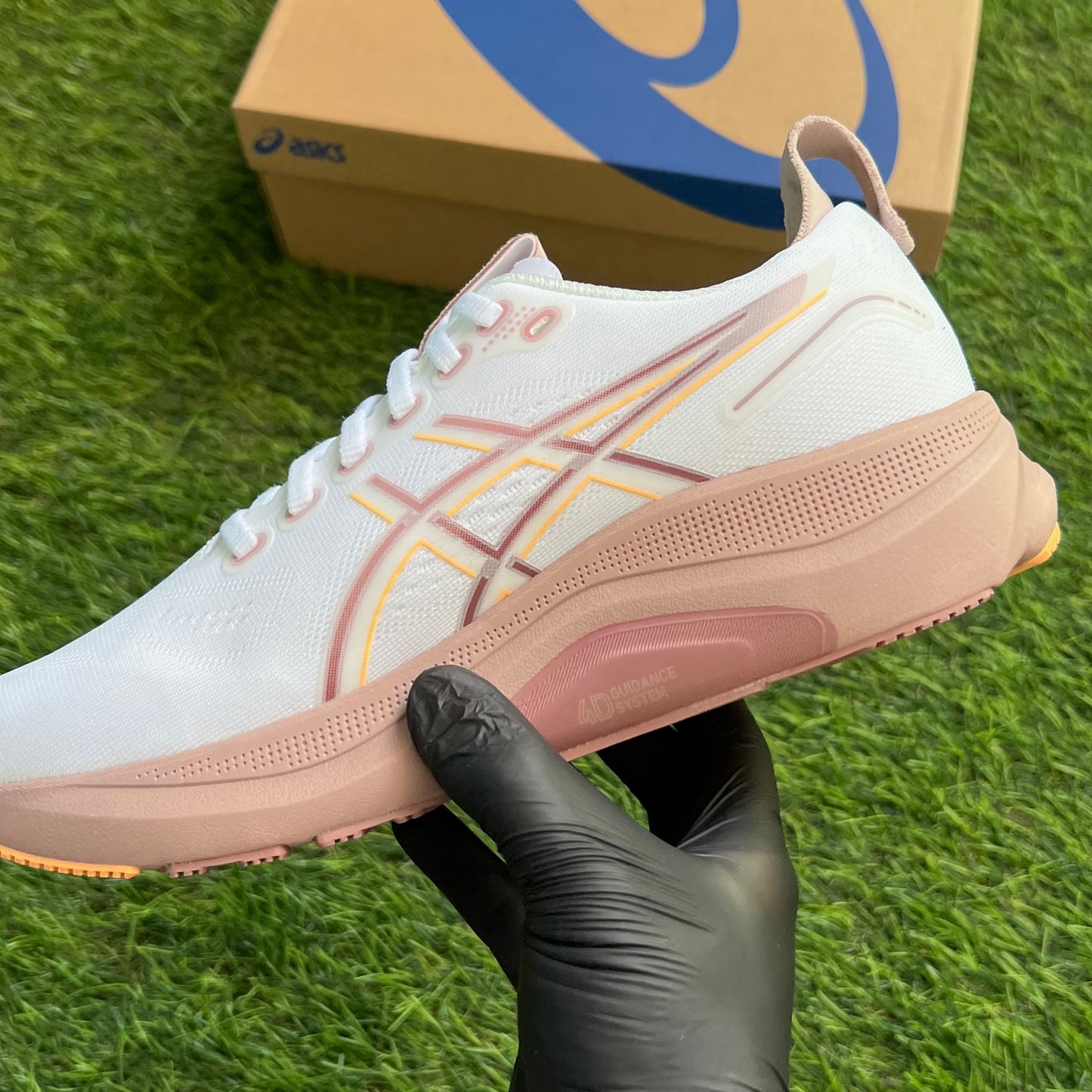 ASICS Gel-Kayano 32 “White Orange Glow”